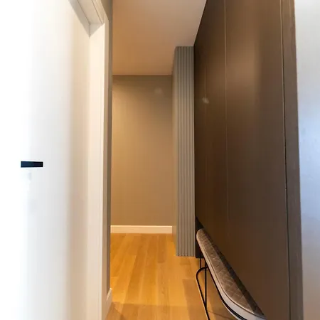 Mariva Luxury * Zara