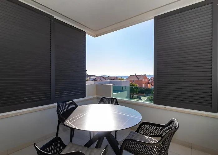 Mariva Luxury Apartment