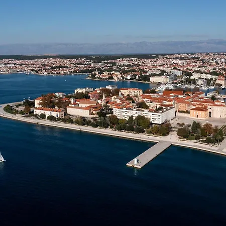 Mariva Luxury Apartment